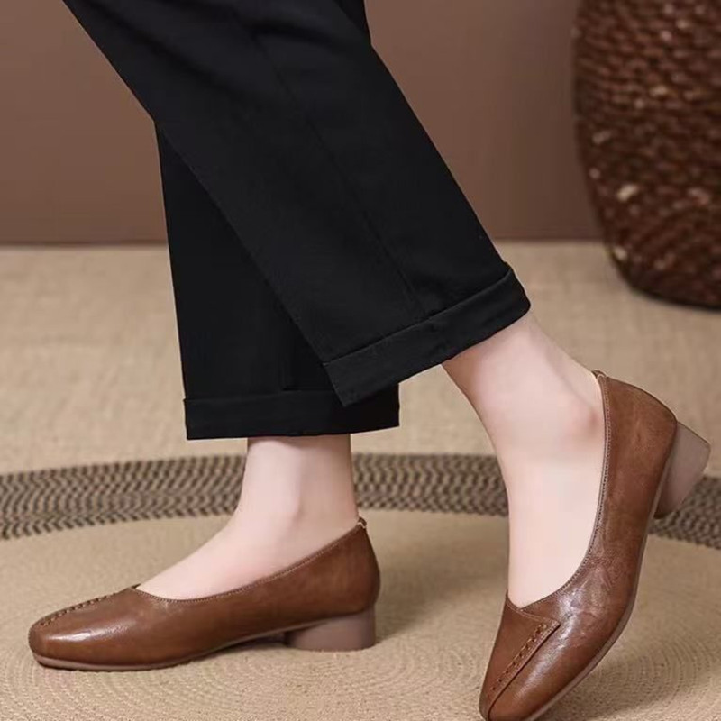 法式粗跟軟皮鞋