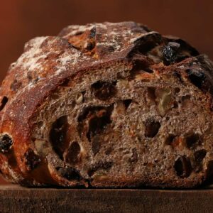 End cut of Raisin Pecan bread