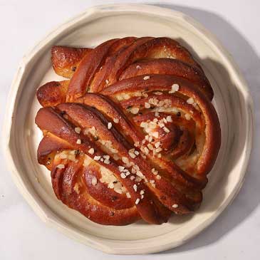 Cardamom Bun